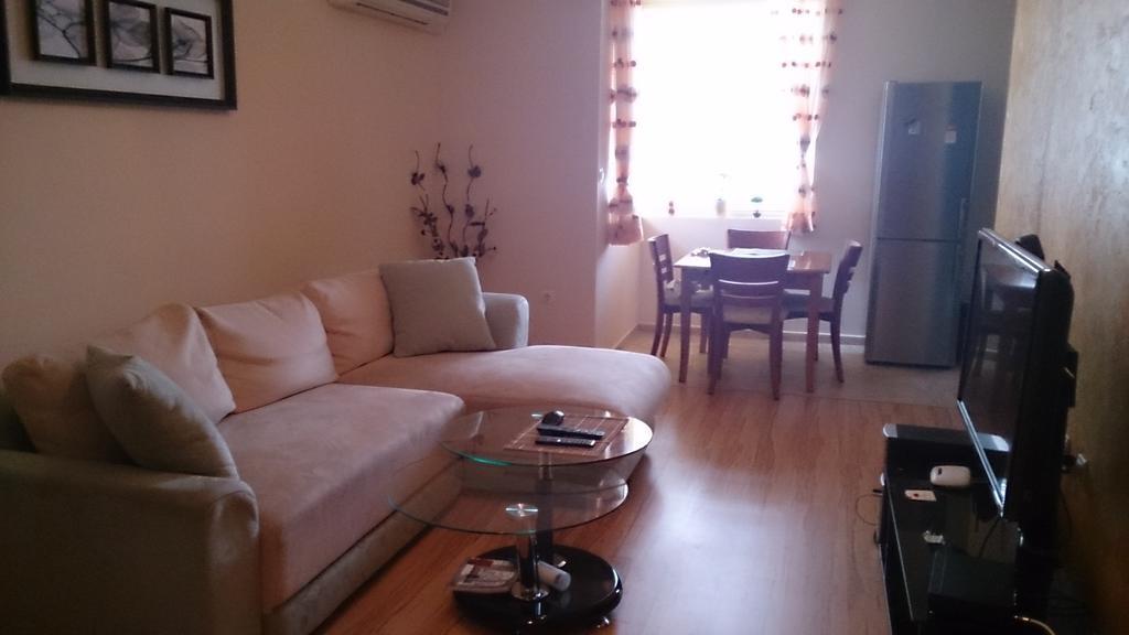 Geri Apartment Burgas Room photo